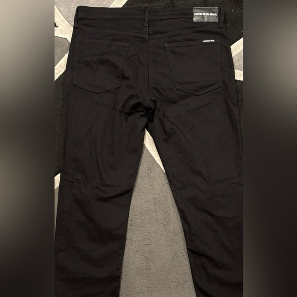 Calvin Klein Jeans Men’s JET Black Skinny Jeans (Size: 36x34) - Picture 3 of 4
